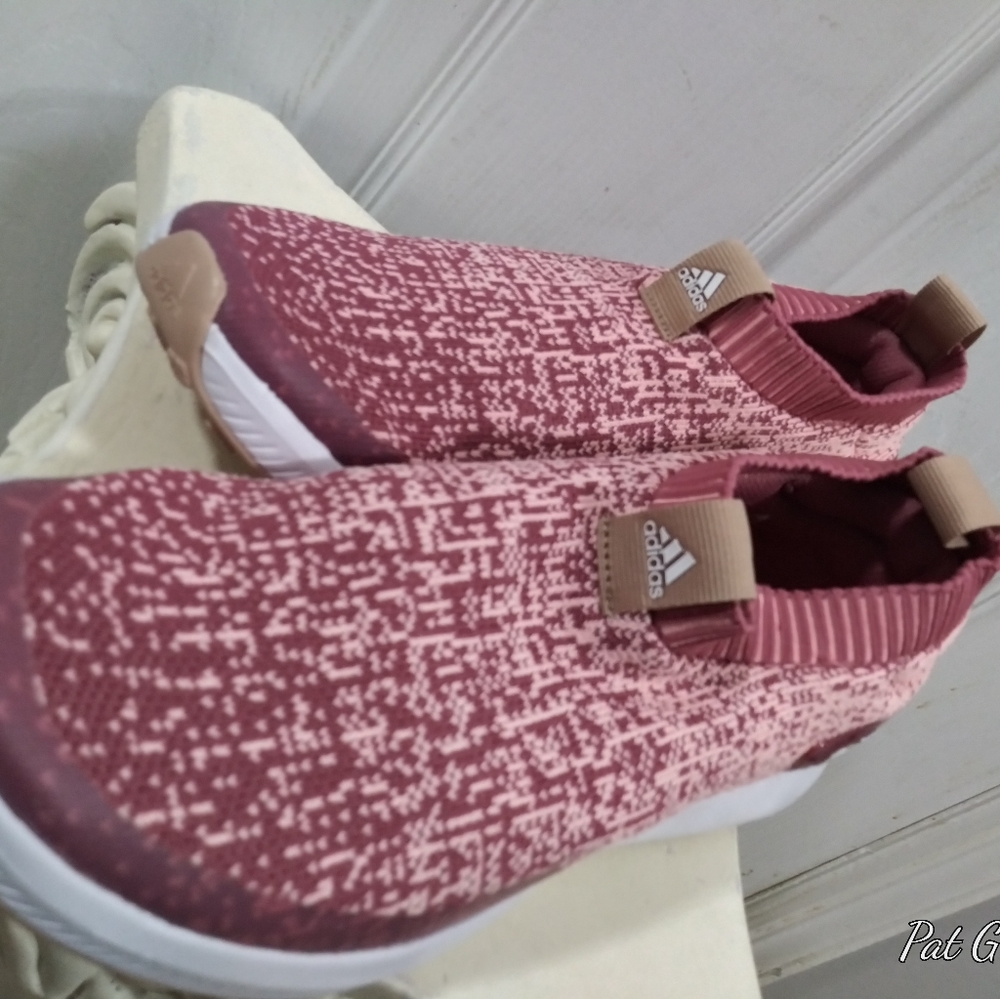 🆕Adidas RapidaRun 🏃Laceless Sneaker... - Picture 5 of 8